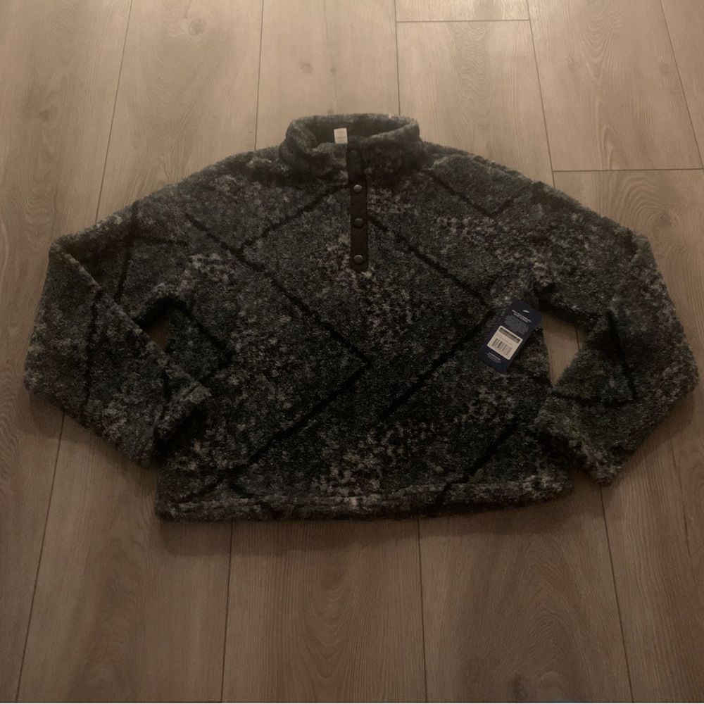 Marika black cheetah bandana sweater NWT